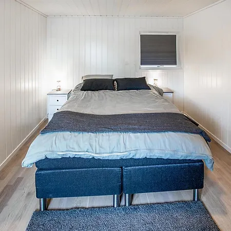 Feriehus Gorgeous In With House Sea View