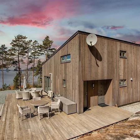 Gorgeous In With House Sea View Feriehus Jørpeland