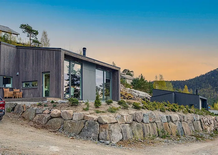 3 Bedroom Amazing In Jørpeland